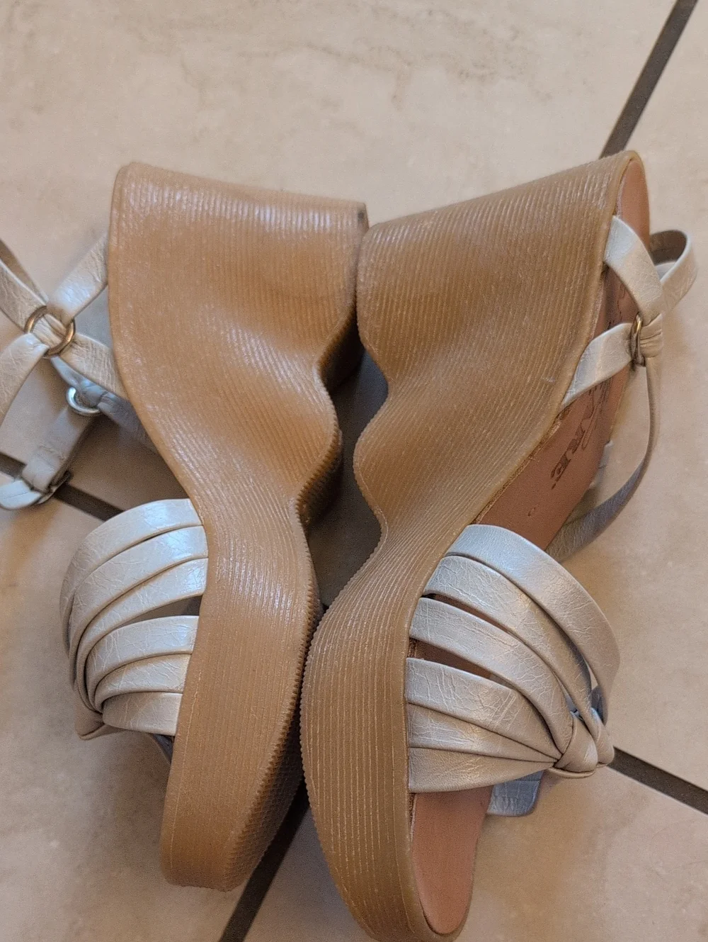 NEW Famolare Platforms White Strappy Leather Sandal Made In Italy Size 9